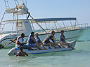 cartagena-women-boat-1104-40